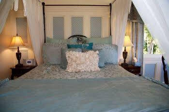 Monarch Cove Inn